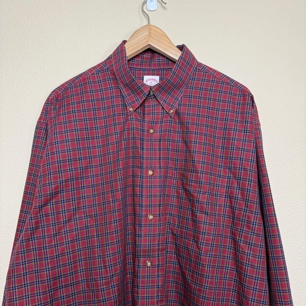 Brooks Brothers Men’s Cotton Non-Iron Button Up Shirt- XL - Picture 2 of 10